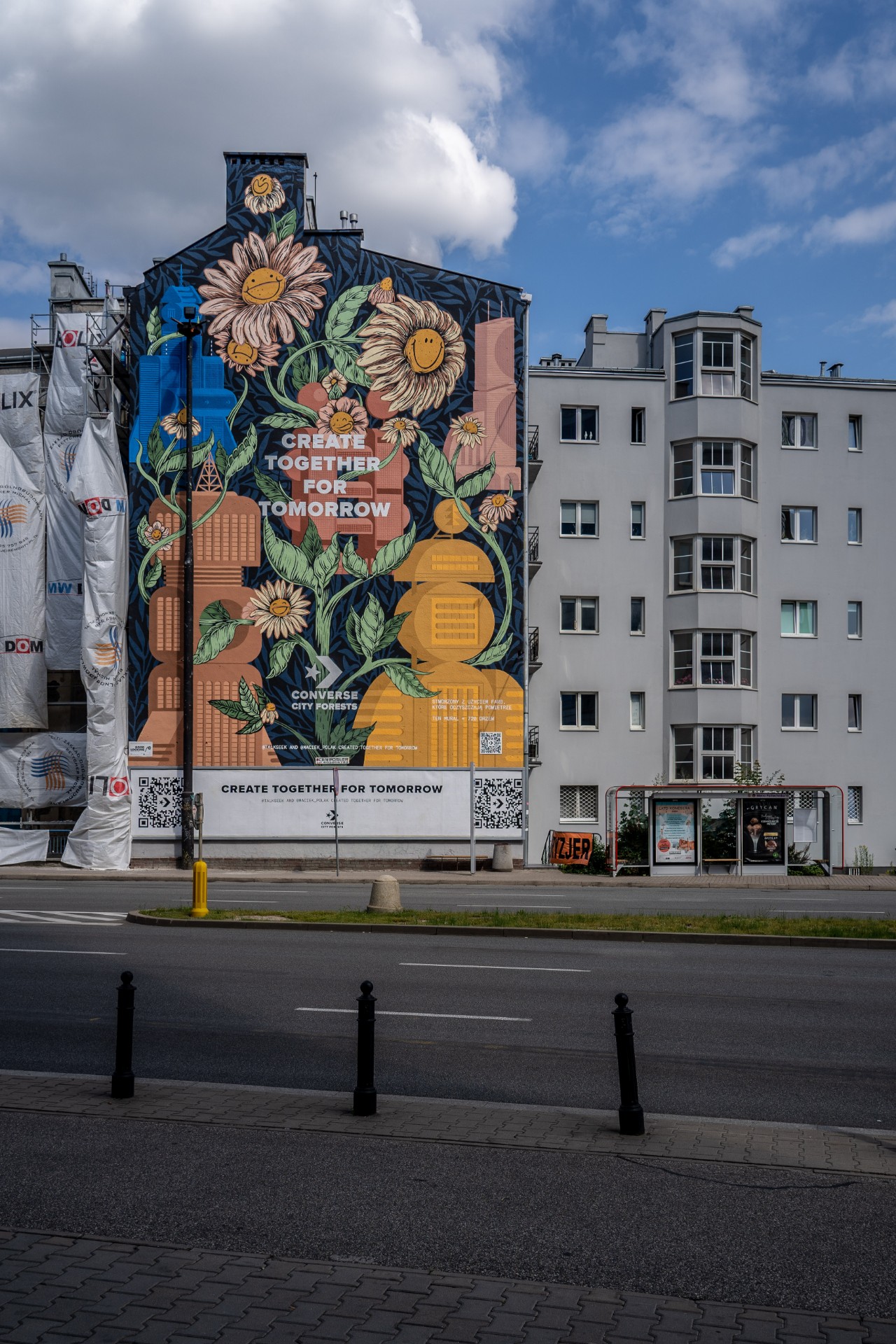 W Warszawie pojawił się mural, który pochłania zanieczyszczenia powietrza. To jeden z 14 takich na świecie